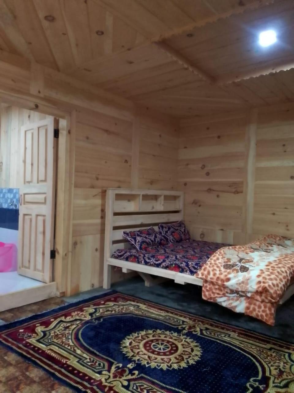 Riverbank Hotel Taobut Neelum Valley Azad Kashmir Taobat Buitenkant foto